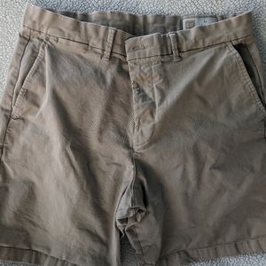 Mens GAP 8" Vintage shorts, 33in waist, khaki